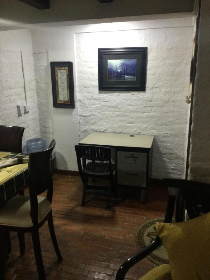 Beautiful Colonial House Apartment